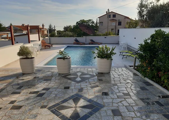 Apartments Ivana With The Pool